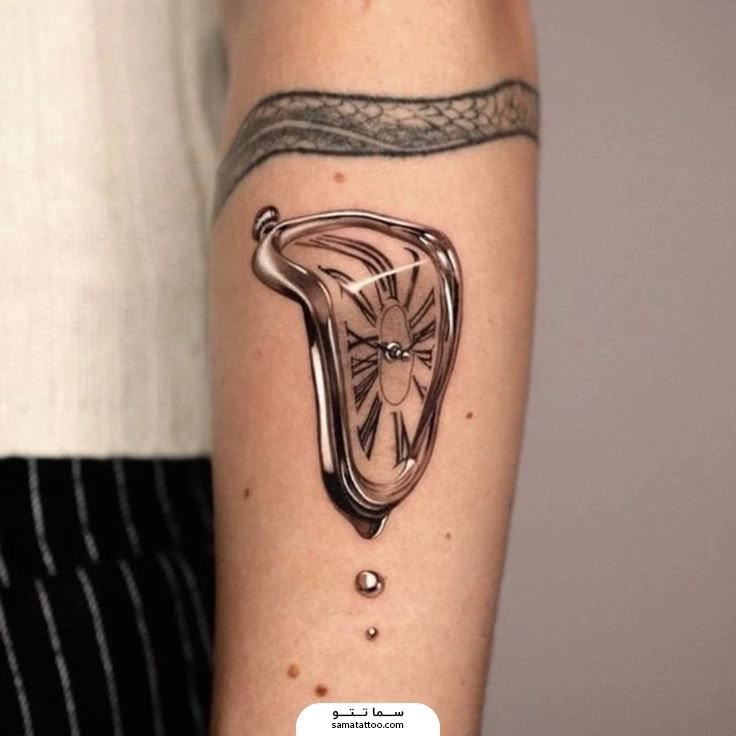 تتو ساعت سبک سورئالیسم